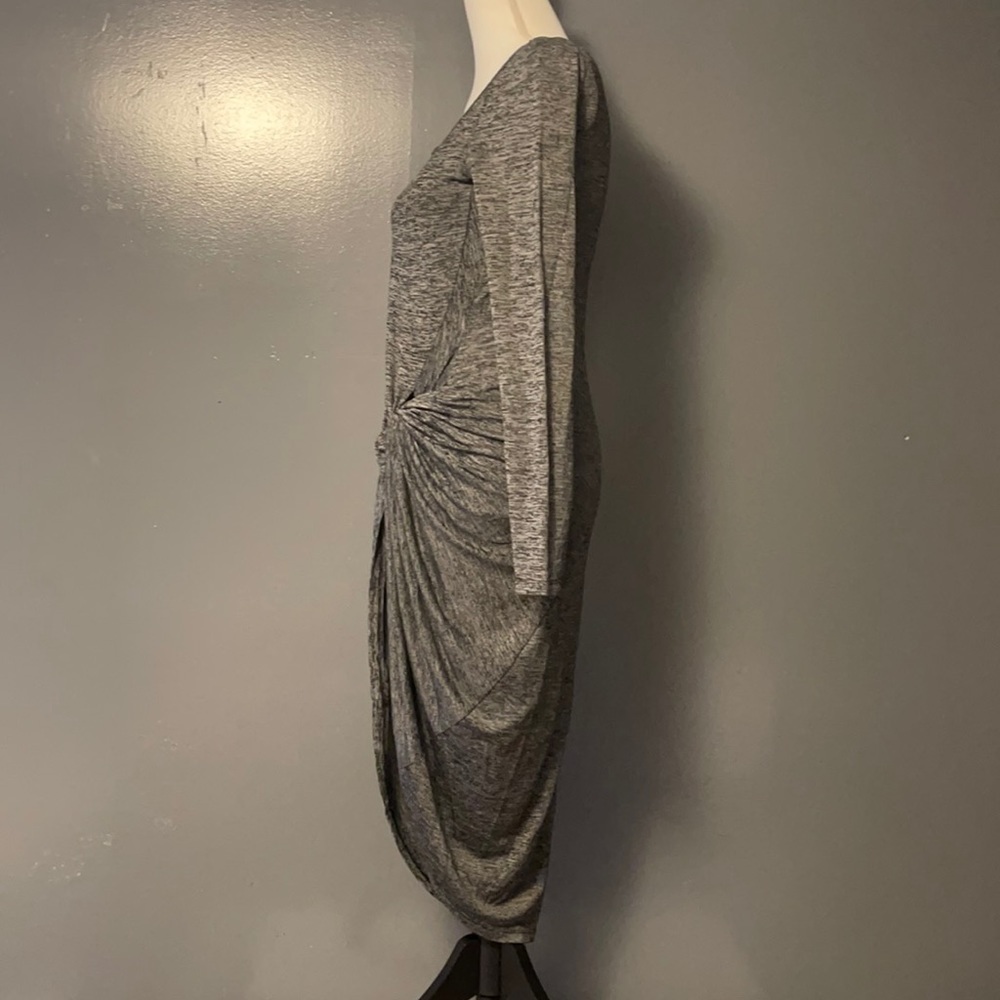 Dress - Picture 3 of 5